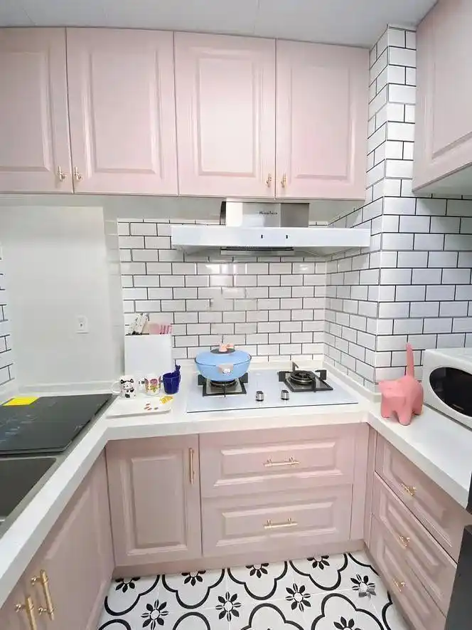 看了邻居家的橱柜,才猛然发现原来橱柜的颜色有这么多选择!(图21) 小厨房橱柜颜色选择_白色橱柜优缺点_橱柜巧克力板颜色大全