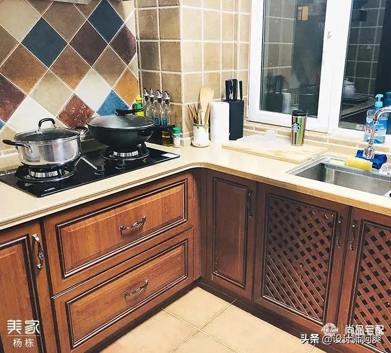 88㎡小三房美式复古风这样装,朋友一进门就呆了,这装修绝了!(图7) 美式复古风格装修设计_美式家具 小户型_小户型美式风格客厅设计