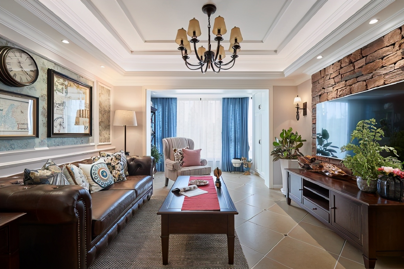 美式风的新房入住,复古风大气又温馨,入户玄关就很吸引人了(图3) 美式家具 小户型_美式风格入户玄关设计_美式风格装修设计