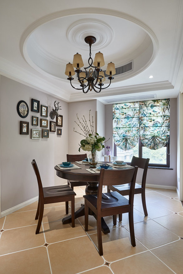 美式风的新房入住,复古风大气又温馨,入户玄关就很吸引人了(图6) 美式家具 小户型_美式风格入户玄关设计_美式风格装修设计