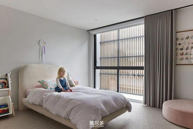 澳大利亚现代化小屋设计_澳大利亚装修风格_高天花板明亮住宅风格