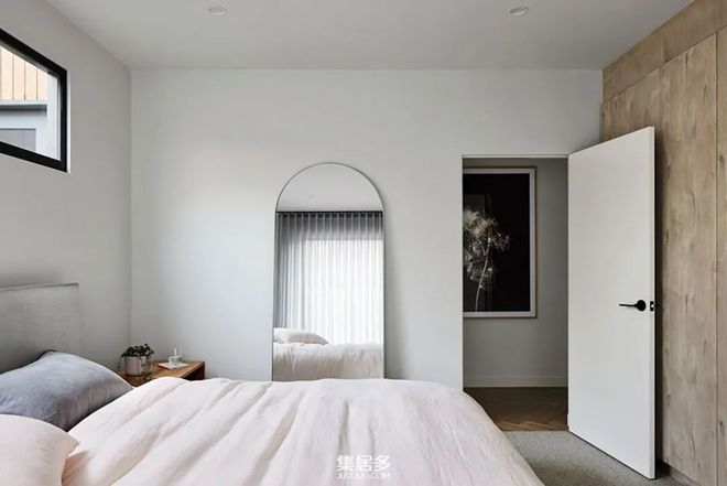 高天花板明亮住宅风格_澳大利亚装修风格_澳大利亚现代化小屋设计