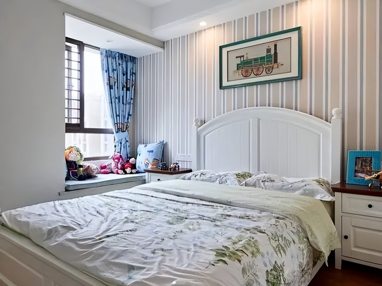 110㎡美式风格,客厅效果很漂亮,榻榻米设计实用!(图8) 客厅电视背景墙设计_美式家具 小户型_美式风格装修案例