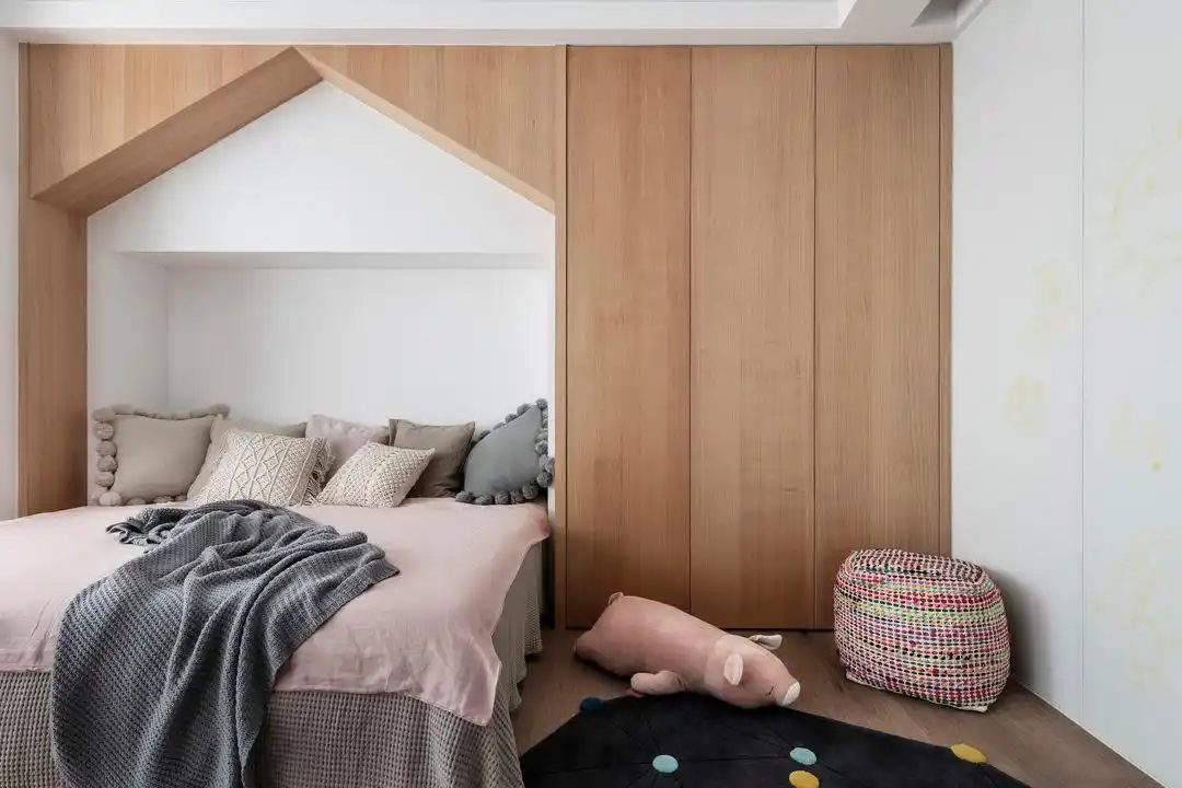 成都夫妇买下大横厅户型,坚持阳台垫高10公分,住过才知有多爽!(图15) 客餐厅互动空间布局_成都地暖装修_大横厅户型设计