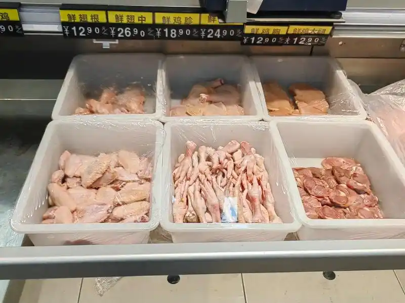 贵妇鸡多少钱一斤_鸡爪价格上涨原因_肉鸡价格走势分析