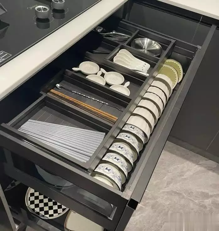 装修定制橱柜,想少花钱效果还好,这“6处”要看仔细(图24) 橱柜承重能力_定制橱柜 品牌 性价比_板材厚度选择