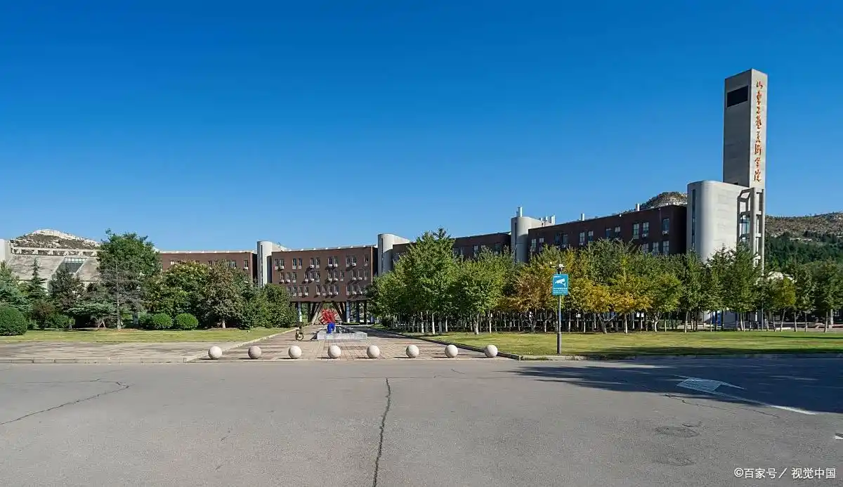 四川传媒学院各专业录取分数线是多少