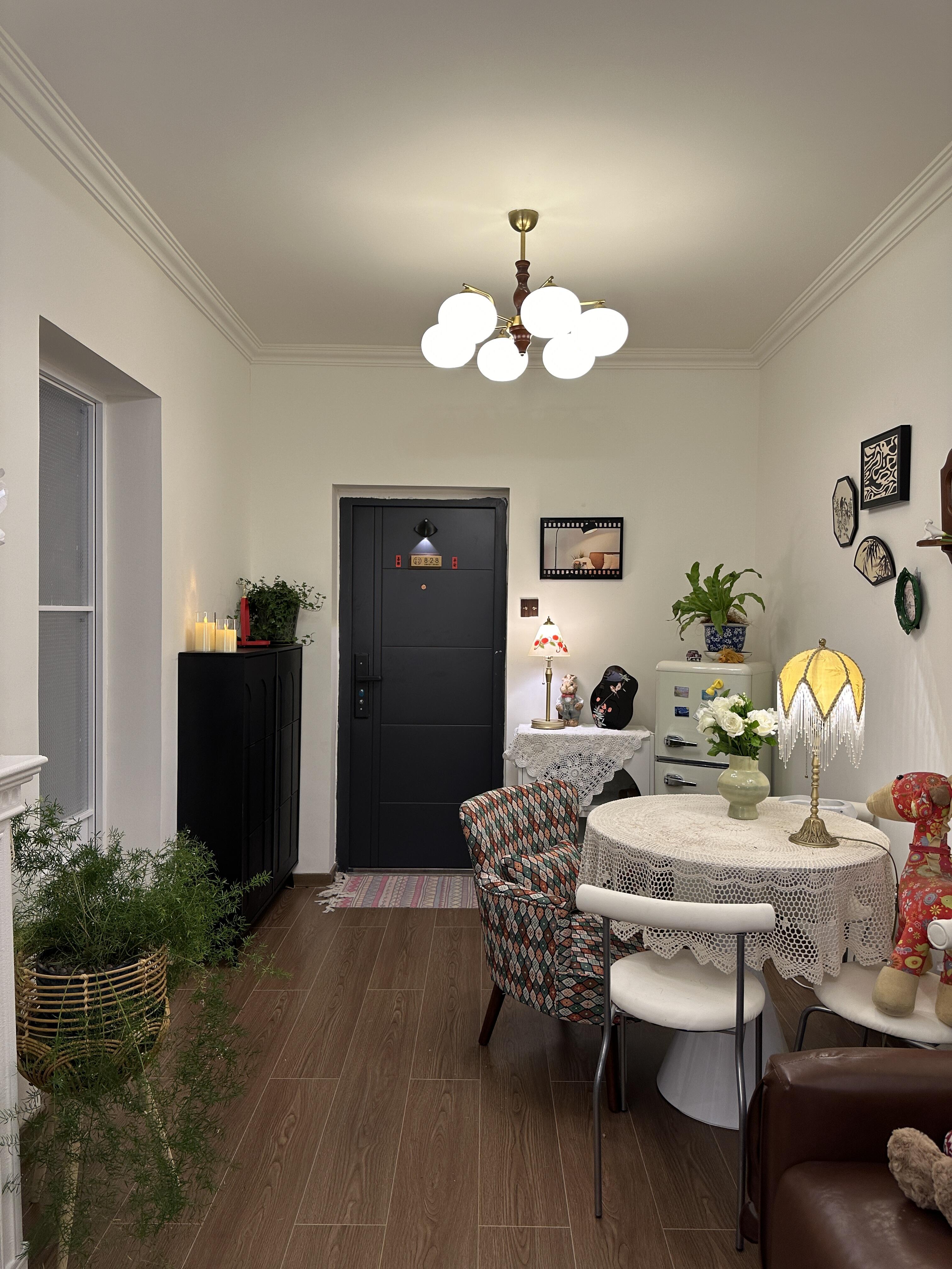 老破小别放弃!5w爆改50㎡成都东风路旧房,通透感翻倍攻略(图2) 成都50平米老房改造_复古小窝装修案例_成都软装批发