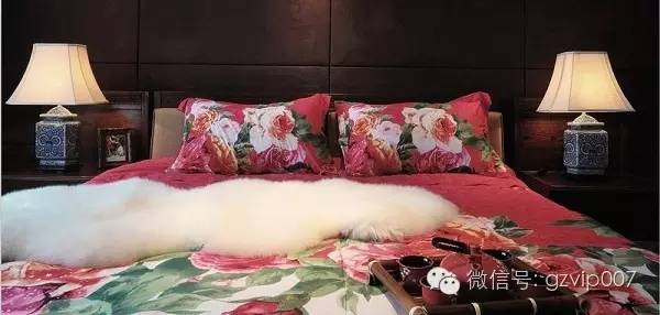 中式古典风格装修案例 打造气质喜庆婚房(图2) 中国古典婚房装修_中式风格婚房设计_中式古典风格装饰