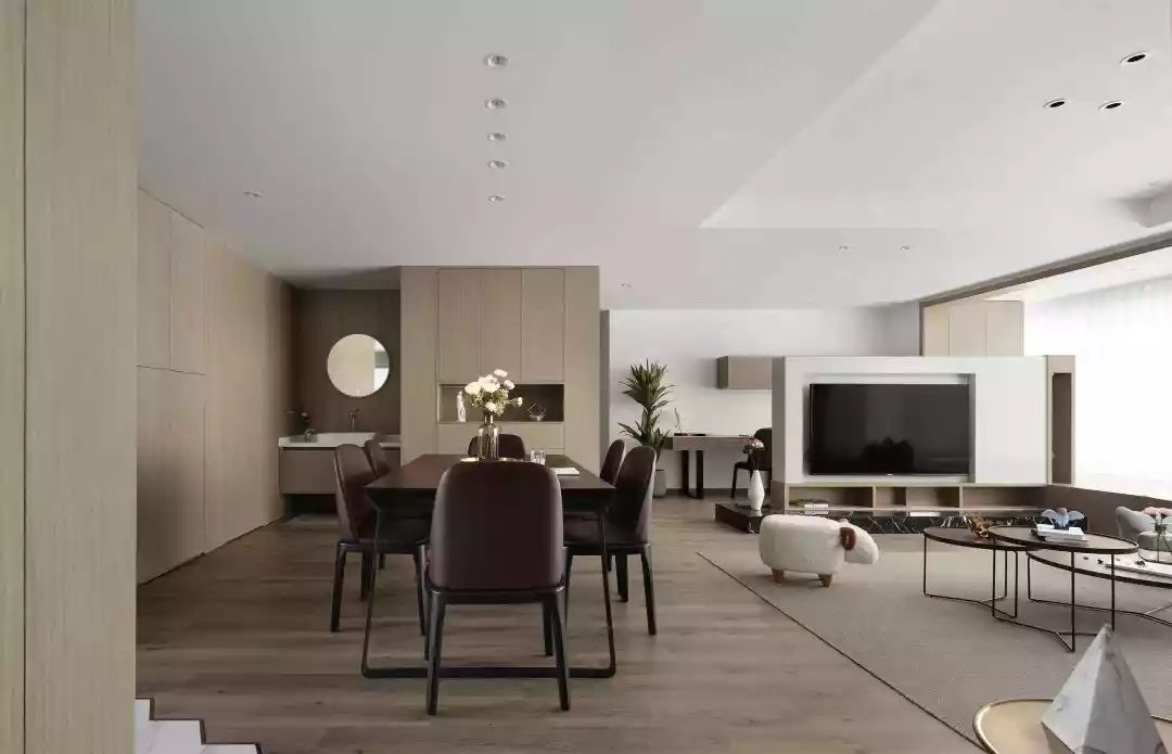 150㎡现代简约,客厅太宽敞,装个矮墙电视墙,隔出一个办公房(图6) 客厅矮墙电视墙设计_家装客厅简约效果图_现代风格150平米装修