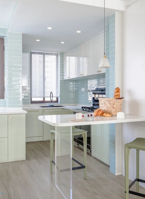 厨卫吊顶怎么选?能选石膏板吊顶吗?(图5) 厨卫吊顶铝扣板_厨房吊顶 石膏_蜂窝大板吊顶选购指南