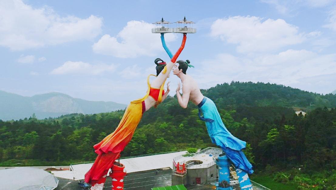 盘点国内20座奇特建筑,贵州独占4座,看完你还能想到哪?(图2) 中国千奇百怪建筑排名_玻璃钢房子图片_最丑建筑盘点