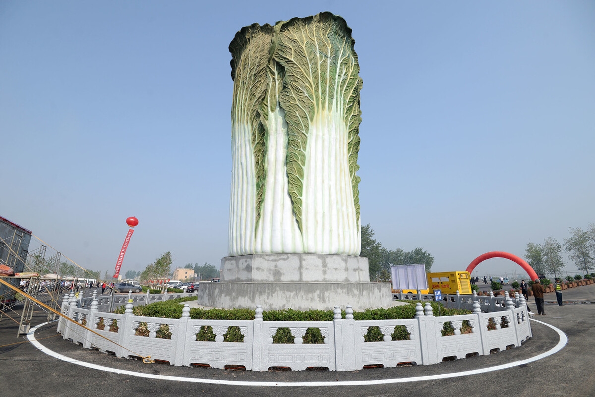 盘点国内20座奇特建筑,贵州独占4座,看完你还能想到哪?(图14) 最丑建筑盘点_中国千奇百怪建筑排名_玻璃钢房子图片