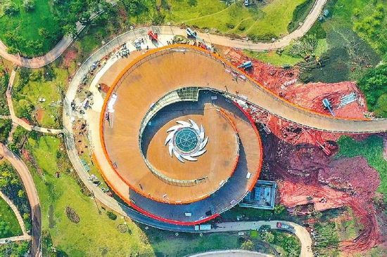 盘点国内20座奇特建筑,贵州独占4座,看完你还能想到哪?(图17) 最丑建筑盘点_中国千奇百怪建筑排名_玻璃钢房子图片