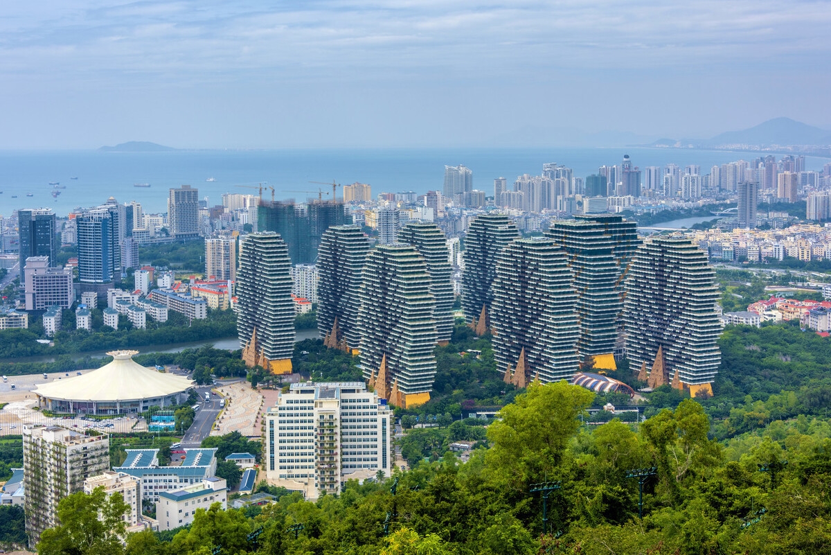 盘点国内20座奇特建筑,贵州独占4座,看完你还能想到哪?(图9) 中国千奇百怪建筑排名_最丑建筑盘点_玻璃钢房子图片