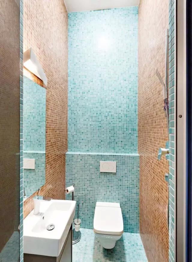 卫生间的40种装修方案,总有一种合你心意!(图26) 卫生间墩布池装修效果_卫生间装修效果图_小卫生间浴缸设计