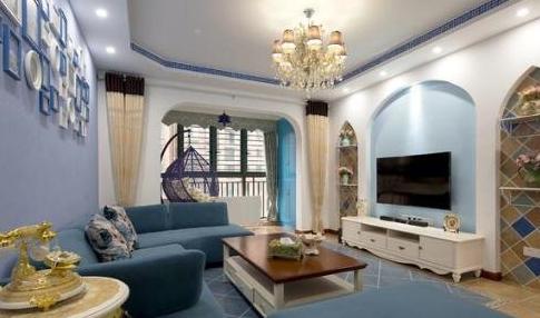 老公突发奇想，把新家卫生间装修成“游泳池”，邻居参观争相模仿