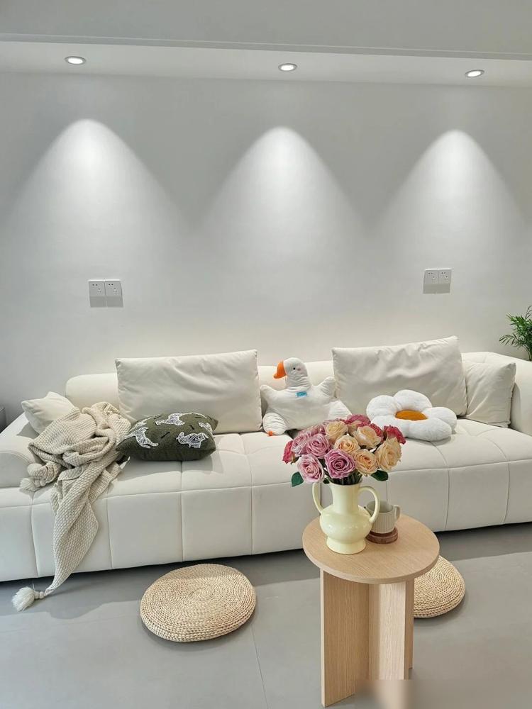 100㎡奶油原木风,简单舒适的小窝(图5) 原木奶油风装修攻略_客厅无主灯射灯设计_100平房子装修设计图