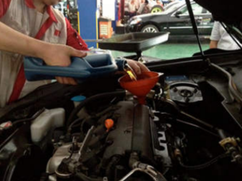 汽车保养时，去4S店和维修店有何区别？老司机亲身经历告诉你！