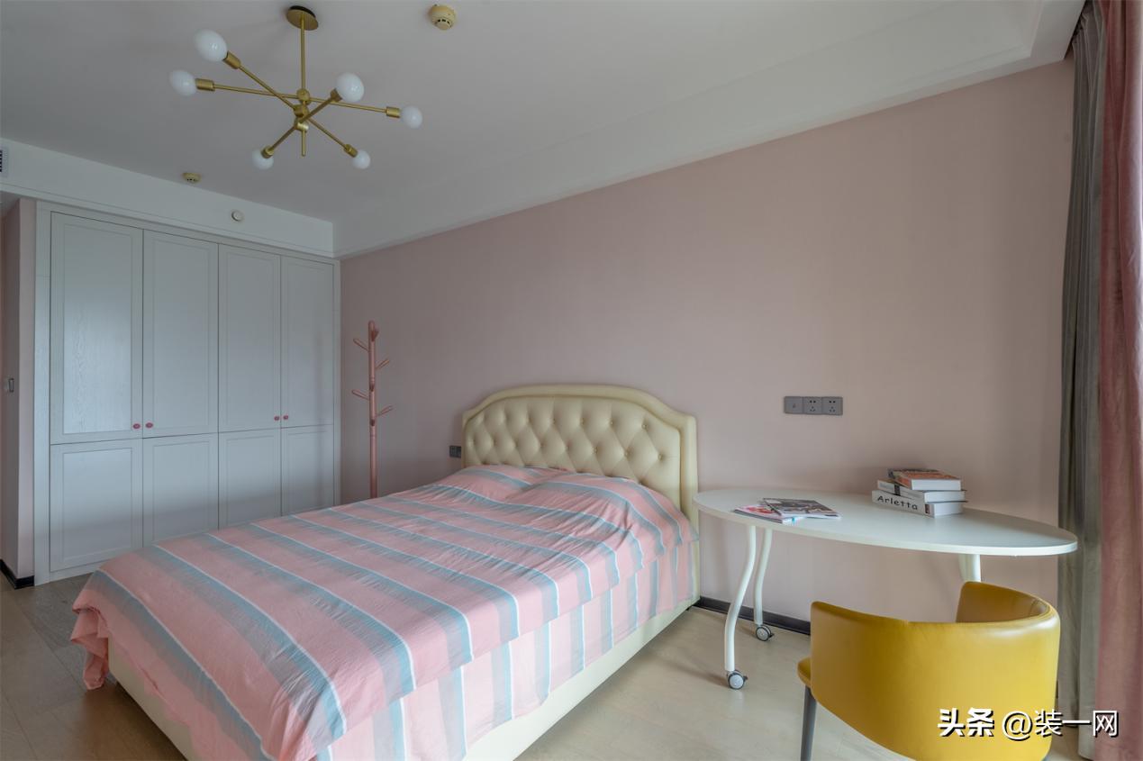 武汉山水人家现代风别墅装修,180°全景落地窗打造湖景豪宅(图12) 现代风别墅装修实景案例_武汉山水人家装饰_别墅装修设计