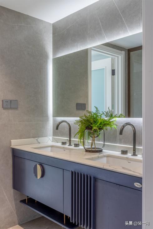 武汉山水人家现代风别墅装修,180°全景落地窗打造湖景豪宅(图13) 别墅装修设计_现代风别墅装修实景案例_武汉山水人家装饰