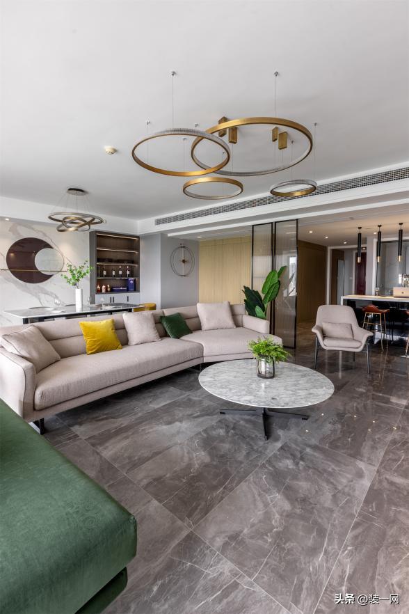 武汉山水人家现代风别墅装修,180°全景落地窗打造湖景豪宅(图3) 别墅装修设计_武汉山水人家装饰_现代风别墅装修实景案例