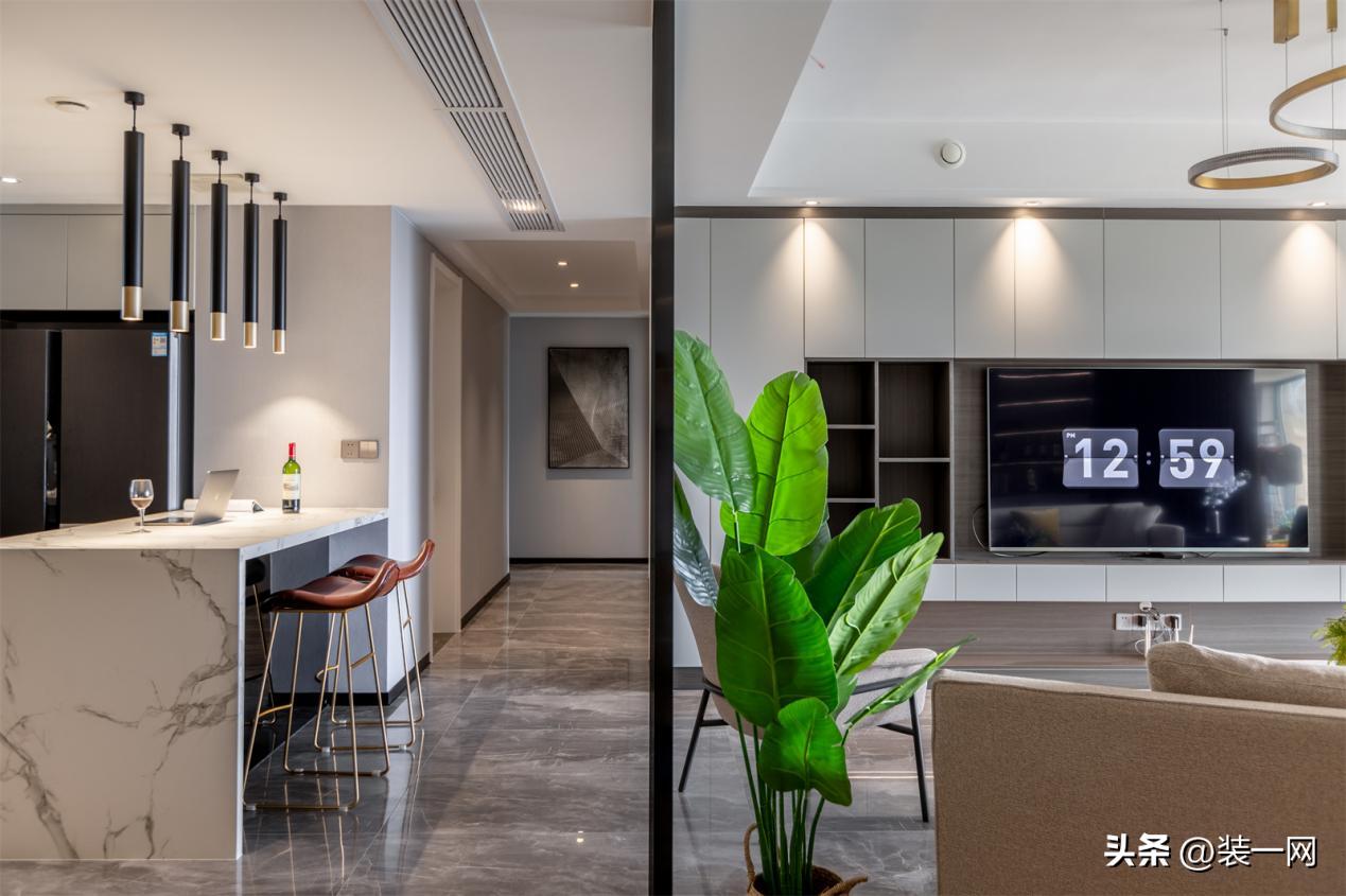 武汉山水人家现代风别墅装修,180°全景落地窗打造湖景豪宅(图9) 现代风别墅装修实景案例_武汉山水人家装饰_别墅装修设计