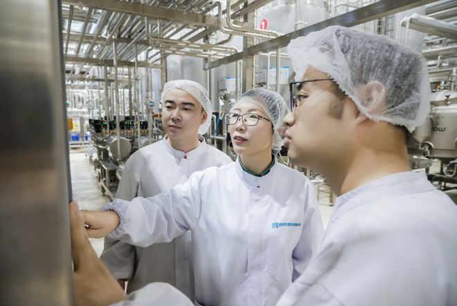 聚焦科技创新与产业链升级,伊利、飞鹤等乳业代表在两会发声(图3) 乳制品行业科技创新_国家奶业科技创新联盟_乳业高质量发展