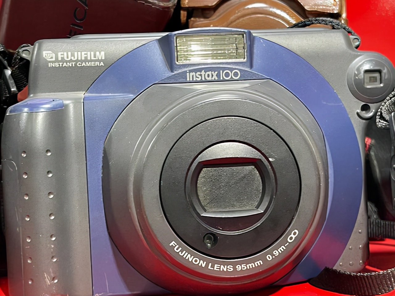 逛沈阳二手相机店:尼康没人要,大炮被放弃,宝丽莱却有很多人找(图15) 尼康d800数码单反_数码相机市场趋势_尼康单反相机二手行情