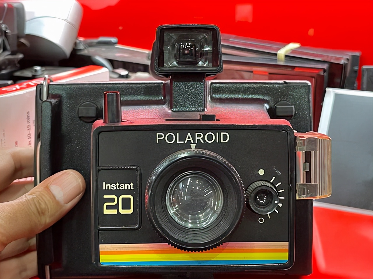 逛沈阳二手相机店:尼康没人要,大炮被放弃,宝丽莱却有很多人找(图16) 尼康单反相机二手行情_数码相机市场趋势_尼康d800数码单反