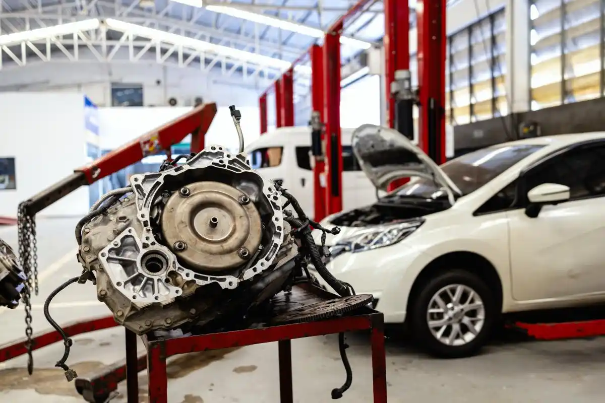 4s店修车有前途吗_汽车修理行业市场前景_4S店与私人小修理店对比