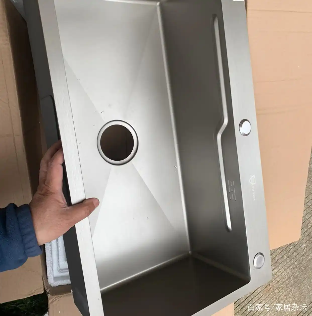 厨房水槽尺寸确认_安装水槽水龙头_台面开孔步骤