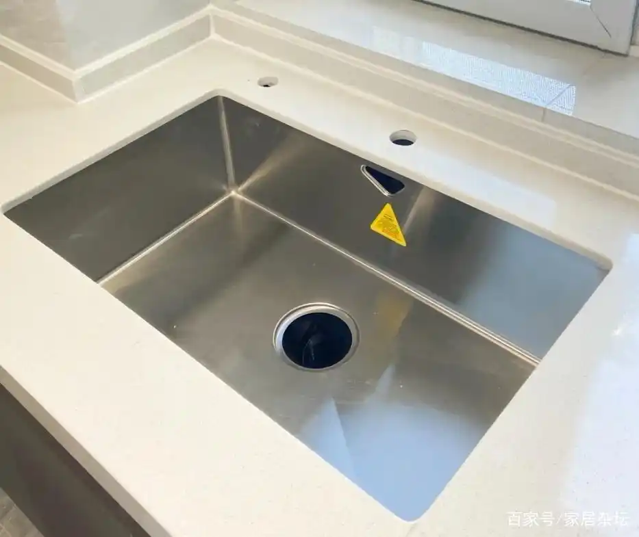 安装水槽水龙头_台面开孔步骤_厨房水槽尺寸确认