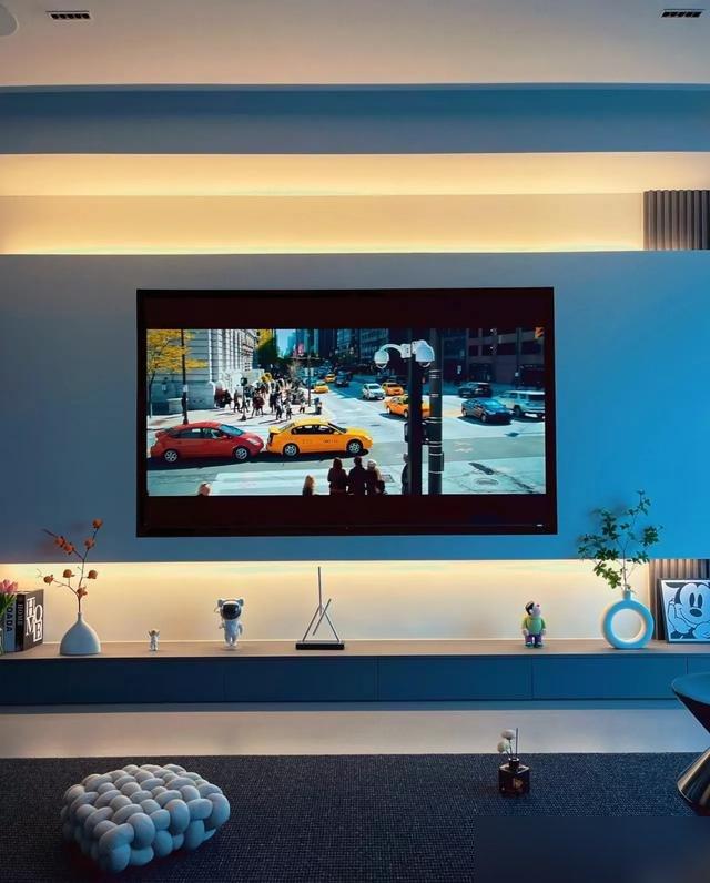 山东青岛美女晒出170平米大平层,一进去就不想出来,太好看了(图2) 中年人心思装修风格_:青岛大平层装修设计_青岛房子多少钱一平方