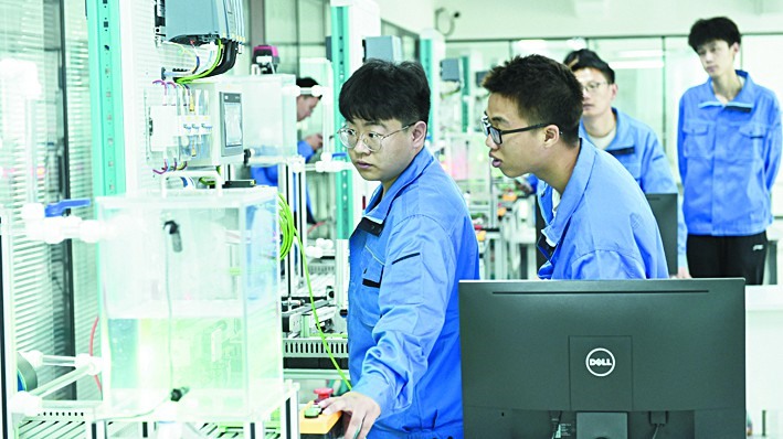 山东科技职业学院:产教深度融合赋能区域制造业高质量发展(图2) 山东科技职业学院产教融合_智能制造实训基地_潍坊职业科技学院地址