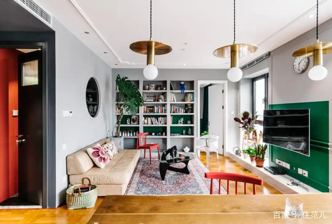 大红大绿80㎡,竟然搭出最高级的北欧风!(图17) 精品小户型欧式装修_全屋开放式厨房餐厅设计_82平米小户型改造