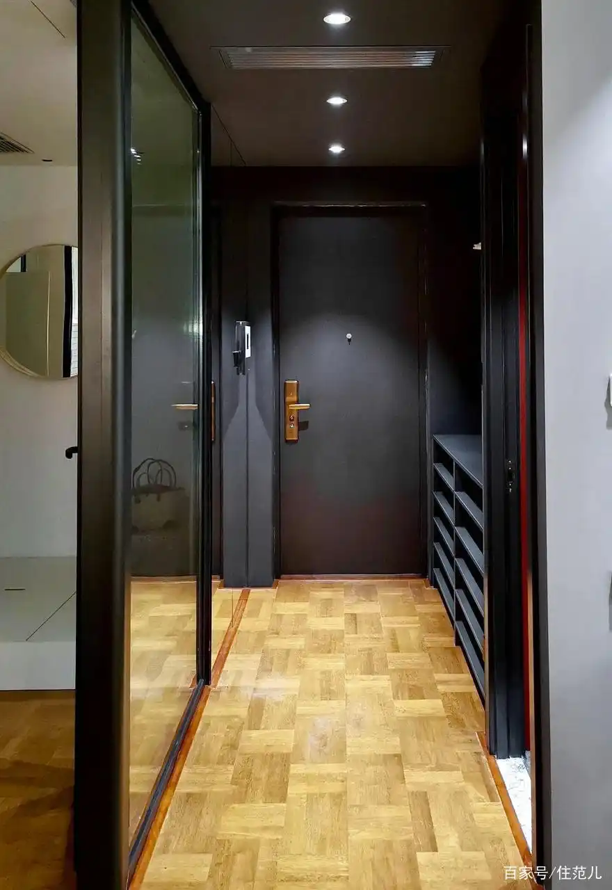 大红大绿80㎡,竟然搭出最高级的北欧风!(图3) 全屋开放式厨房餐厅设计_精品小户型欧式装修_82平米小户型改造