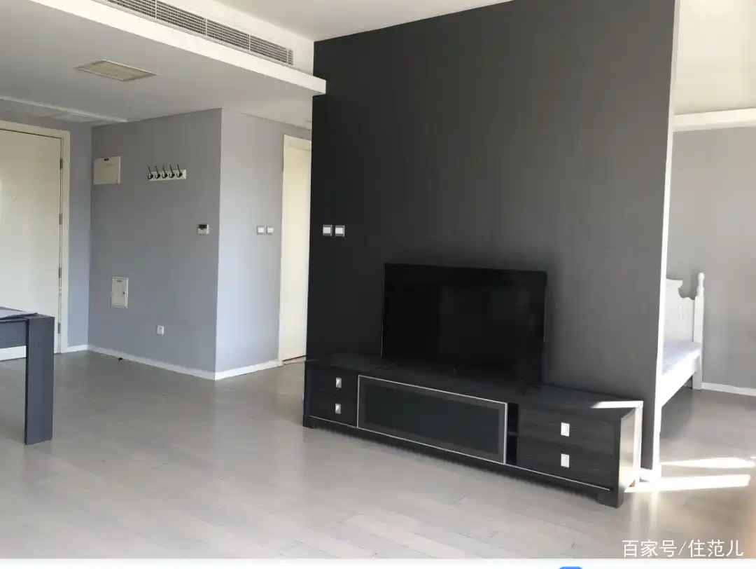 大红大绿80㎡,竟然搭出最高级的北欧风!(图6) 全屋开放式厨房餐厅设计_82平米小户型改造_精品小户型欧式装修