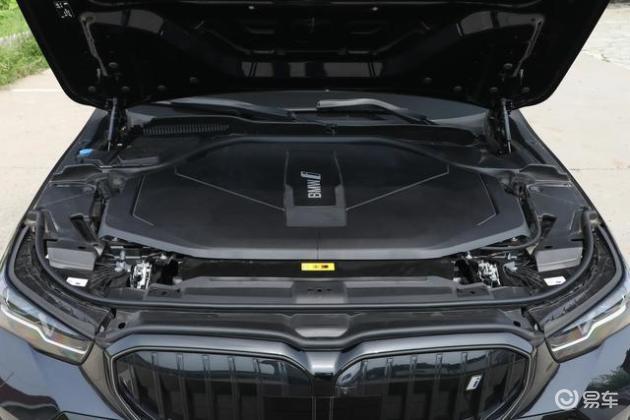 2025款(改款)宝马i5上市,提供后驱和四驱,售价43.99万元起(图16) 宝马新车15万_宝马i5改款价格对比_2025款宝马i5配置调整