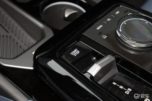 2025款(改款)宝马i5上市,提供后驱和四驱,售价43.99万元起(图9) 宝马i5改款价格对比_2025款宝马i5配置调整_宝马新车15万