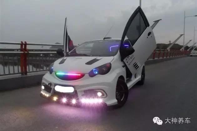 看上了比亚迪F0,手闲,一不小心就把它改了!(图11) 蛋蛋汽车改装案例_比亚迪F0改装_比亚迪f0加尾翼好审车吗