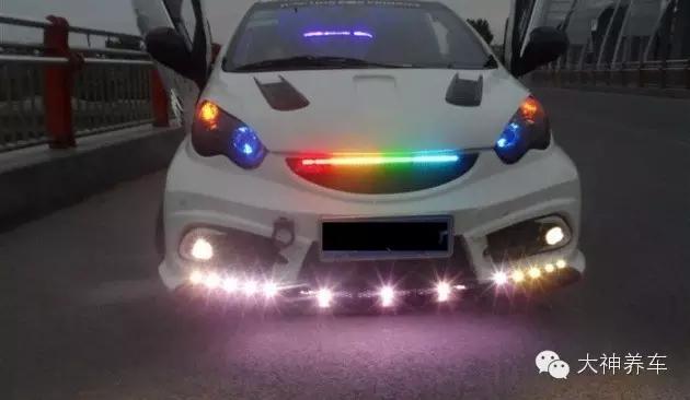 看上了比亚迪F0,手闲,一不小心就把它改了!(图13) 比亚迪f0加尾翼好审车吗_比亚迪F0改装_蛋蛋汽车改装案例