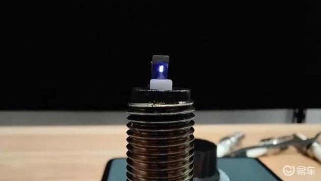 火花塞更换标准_汽车火花塞更换周期_火花塞保养方法