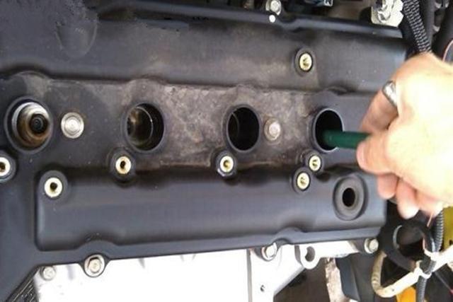 火花塞更换标准_火花塞破损情况判断_火花塞使用寿命标准