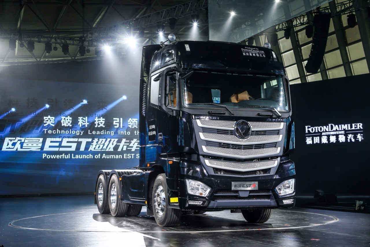 由内而外的“质变”:欧曼EST超级卡车接轨国际潮流(图2) 欧曼EST超级卡车_欧曼est发动机_科技时尚碰撞