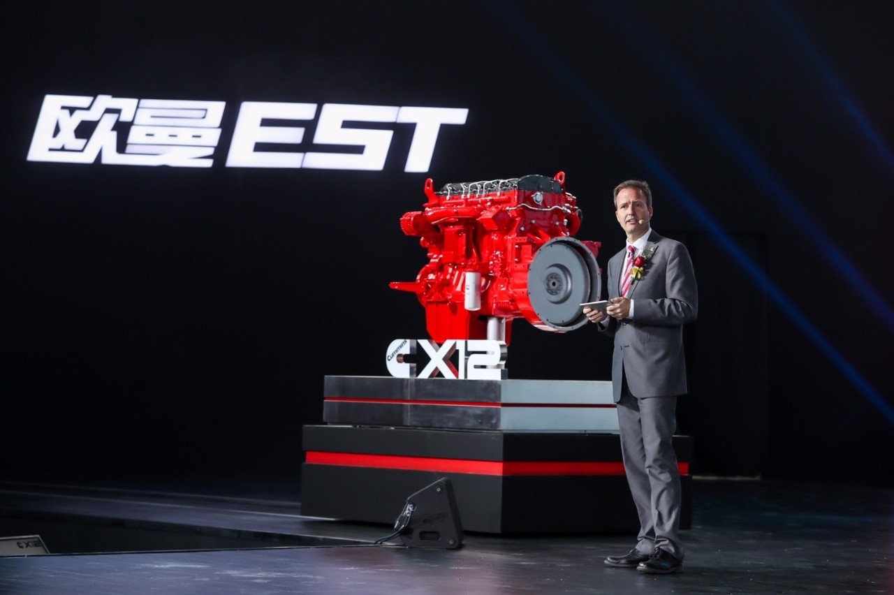 由内而外的“质变”:欧曼EST超级卡车接轨国际潮流(图12) 欧曼EST超级卡车_欧曼est发动机_科技时尚碰撞