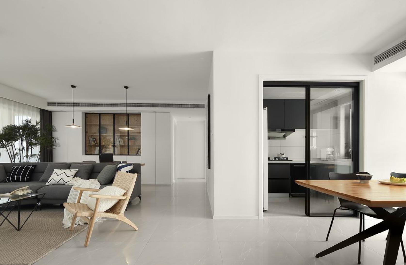 全房铺地砖,墙面刷大白,就是这么的简单,家人却非常满意(图7) 全房铺地砖墙面刷大白装修案例_墙面装饰留白_年轻夫妇实用温馨装修设计