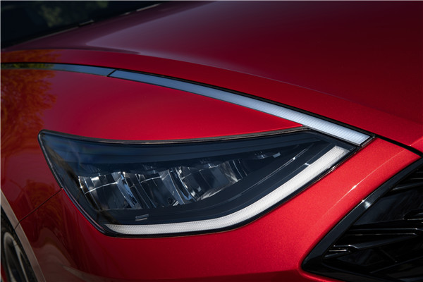 北京现代第十代索纳塔售价公布 16.18万元-20.58万元突破期待而来(图6) 第十代索纳塔价格_现代北京车子报价_第十代索纳塔配置参数