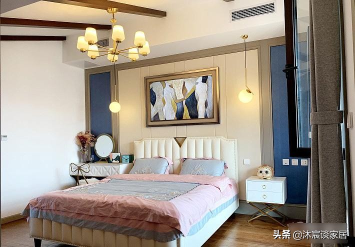 夫妻二人真厉害,跃式装成轻奢风,满满的奢华感,高端大气上档次(图12) 轻奢风格跃式住宅案例_生态木墙面效果图_现代轻奢复式装修设计