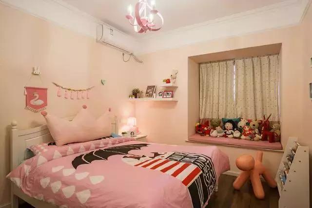 77㎡简约北欧风两居,自然舒适的时尚之家!(图9) 生态木墙面效果图_简约北欧小户型设计_北欧风格装修